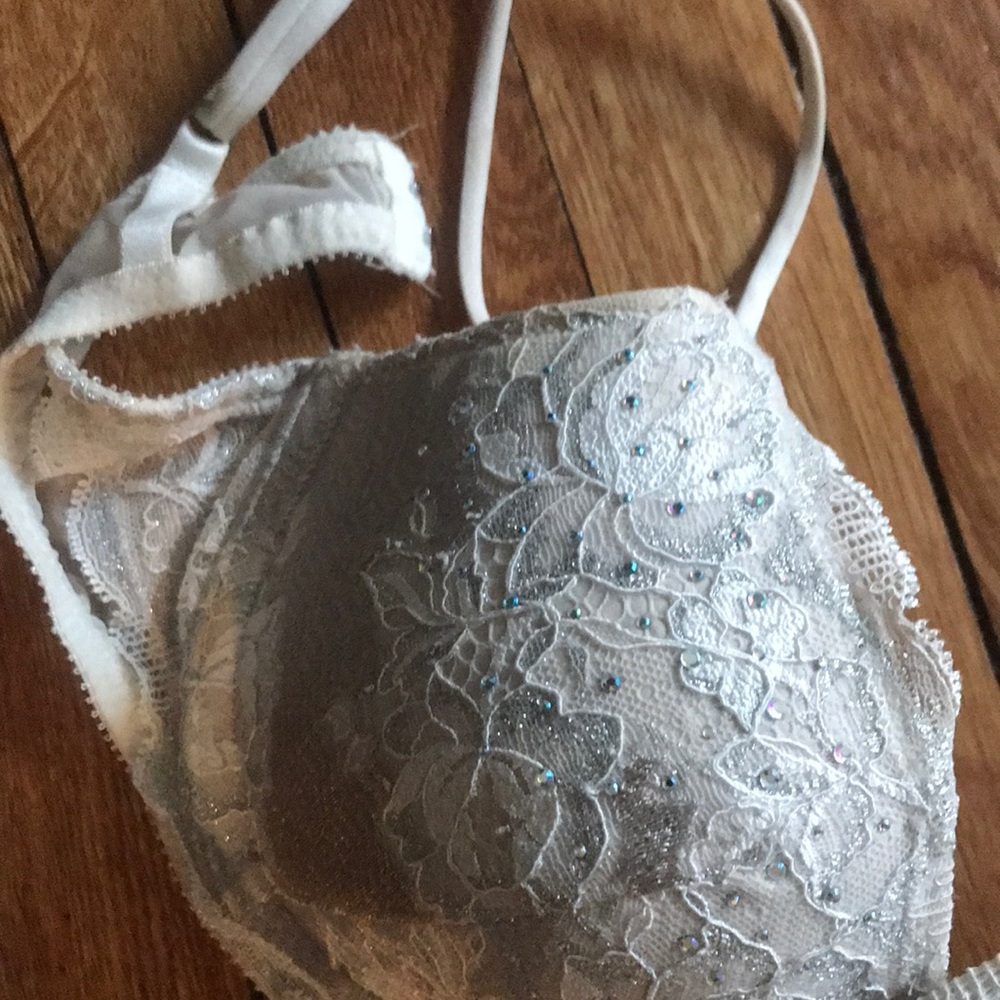 Victoria's Secret white, lace and rhinestone bra 34C